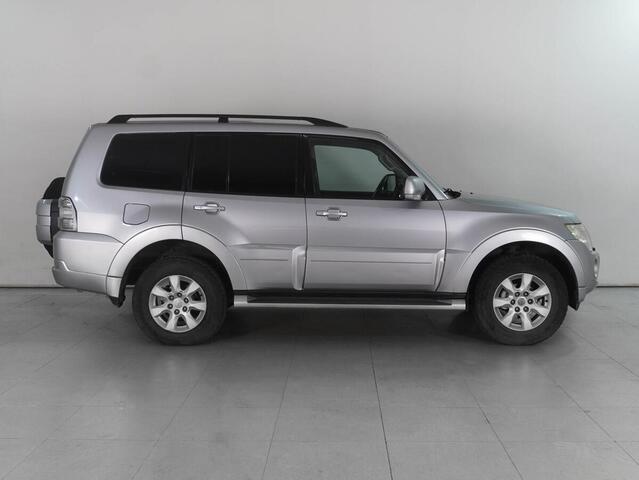 Mitsubishi Pajero 2011