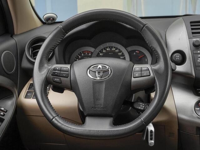 Toyota RAV4 2010