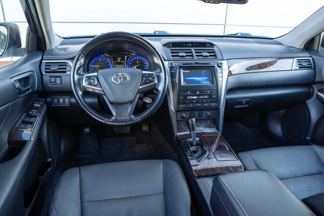 Toyota Camry 2015