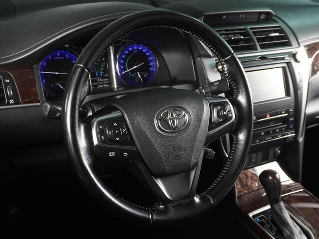 Toyota Camry 2015