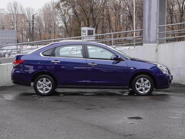 Nissan Almera 2015