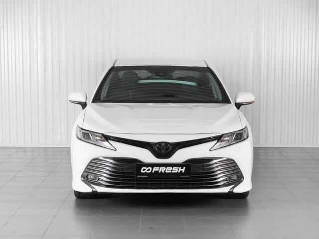 Toyota Camry 2019