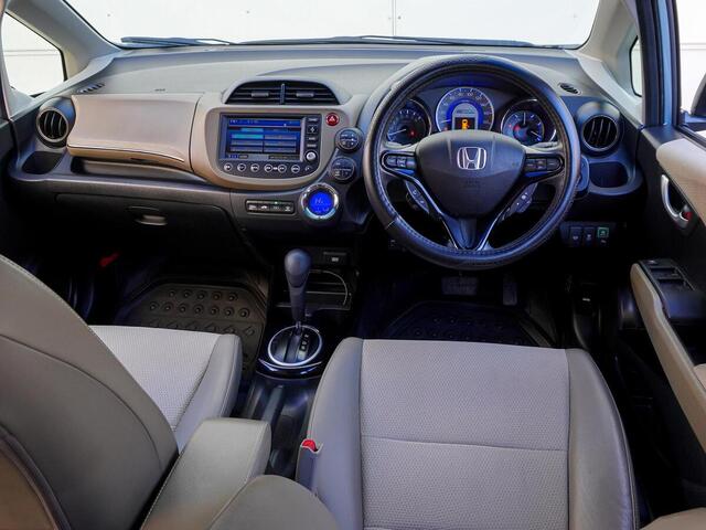 Honda Fit Shuttle 2012