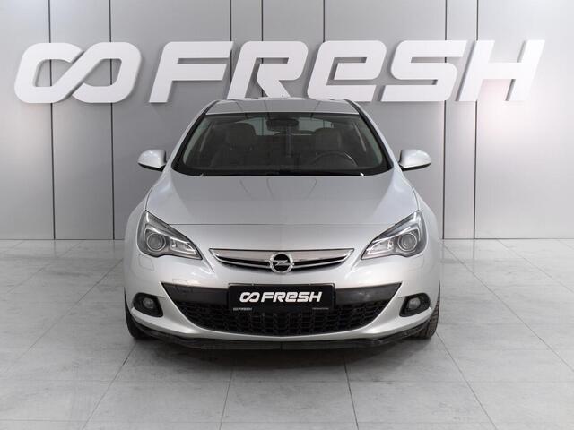 Opel Astra 2012