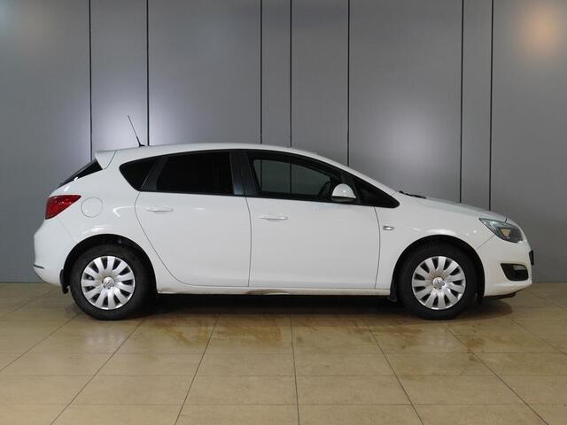 Opel Astra 2013