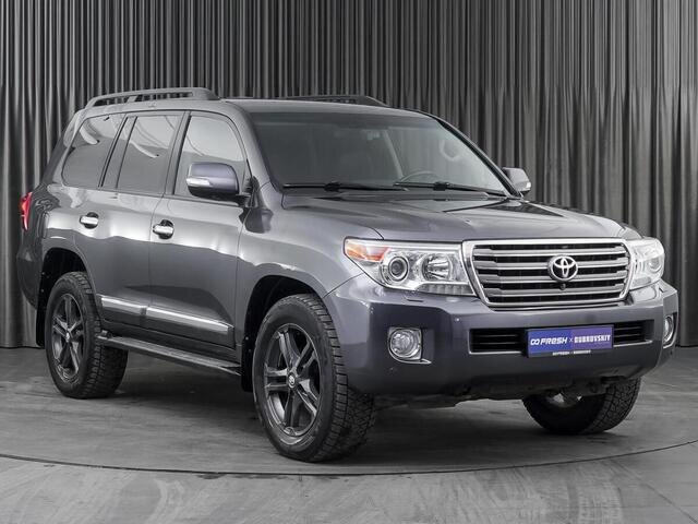 Toyota Land Cruiser 2012