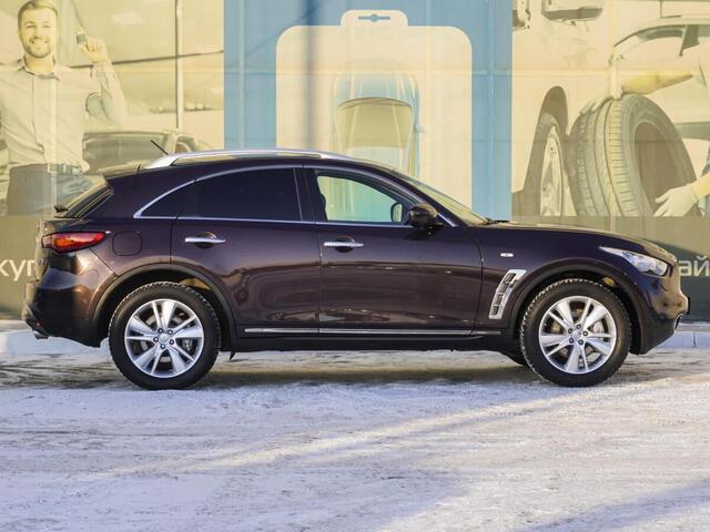 Infiniti QX70 2014