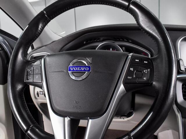 Volvo V40 2015