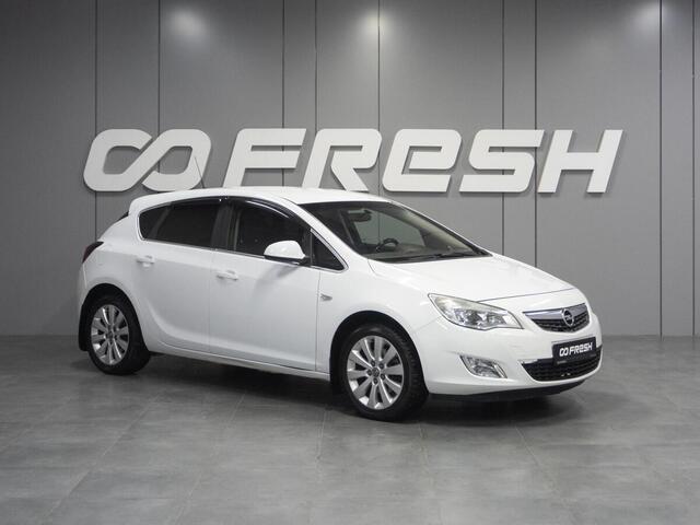 Opel Astra 2012