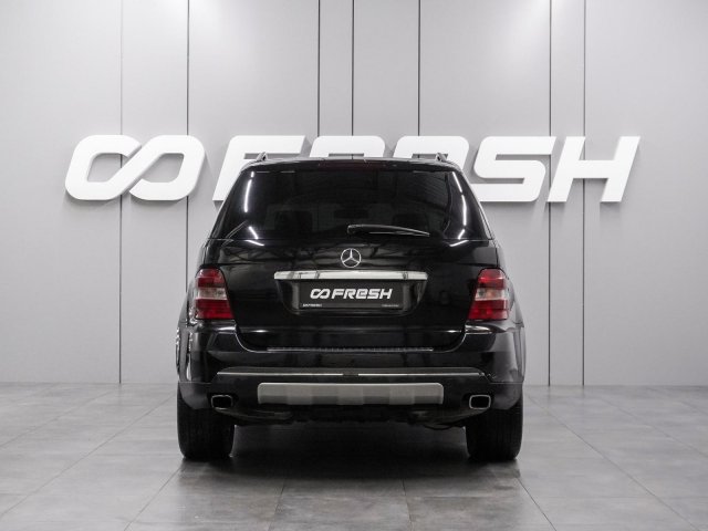 Mercedes-Benz M-Класс 2005