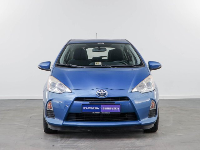 Toyota Prius c 2012