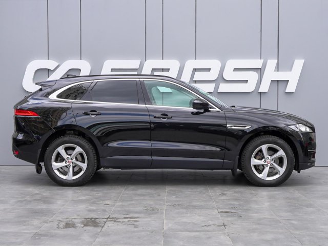 Jaguar F-Pace 2016