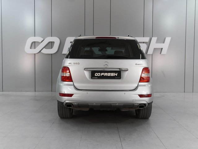 Mercedes-Benz M-Класс 2009