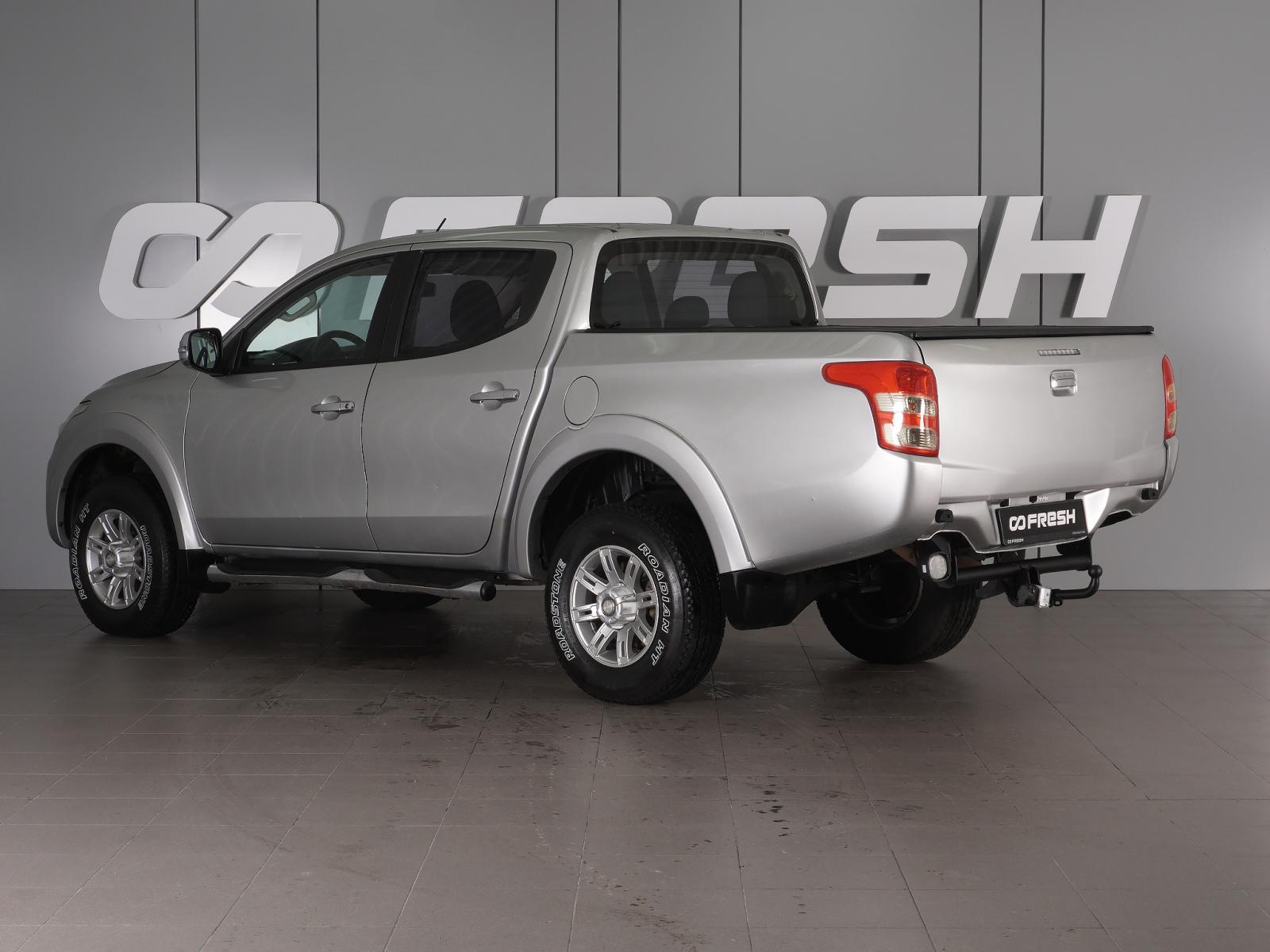 Mitsubishi L200 2005