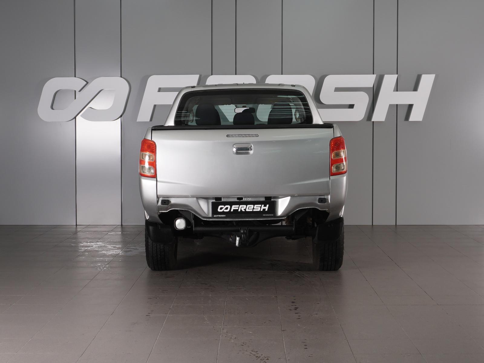 Mitsubishi L200 2005