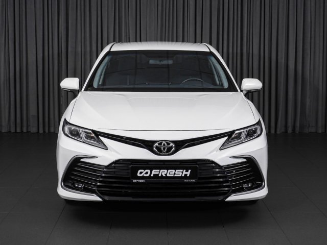 Toyota Camry 2021