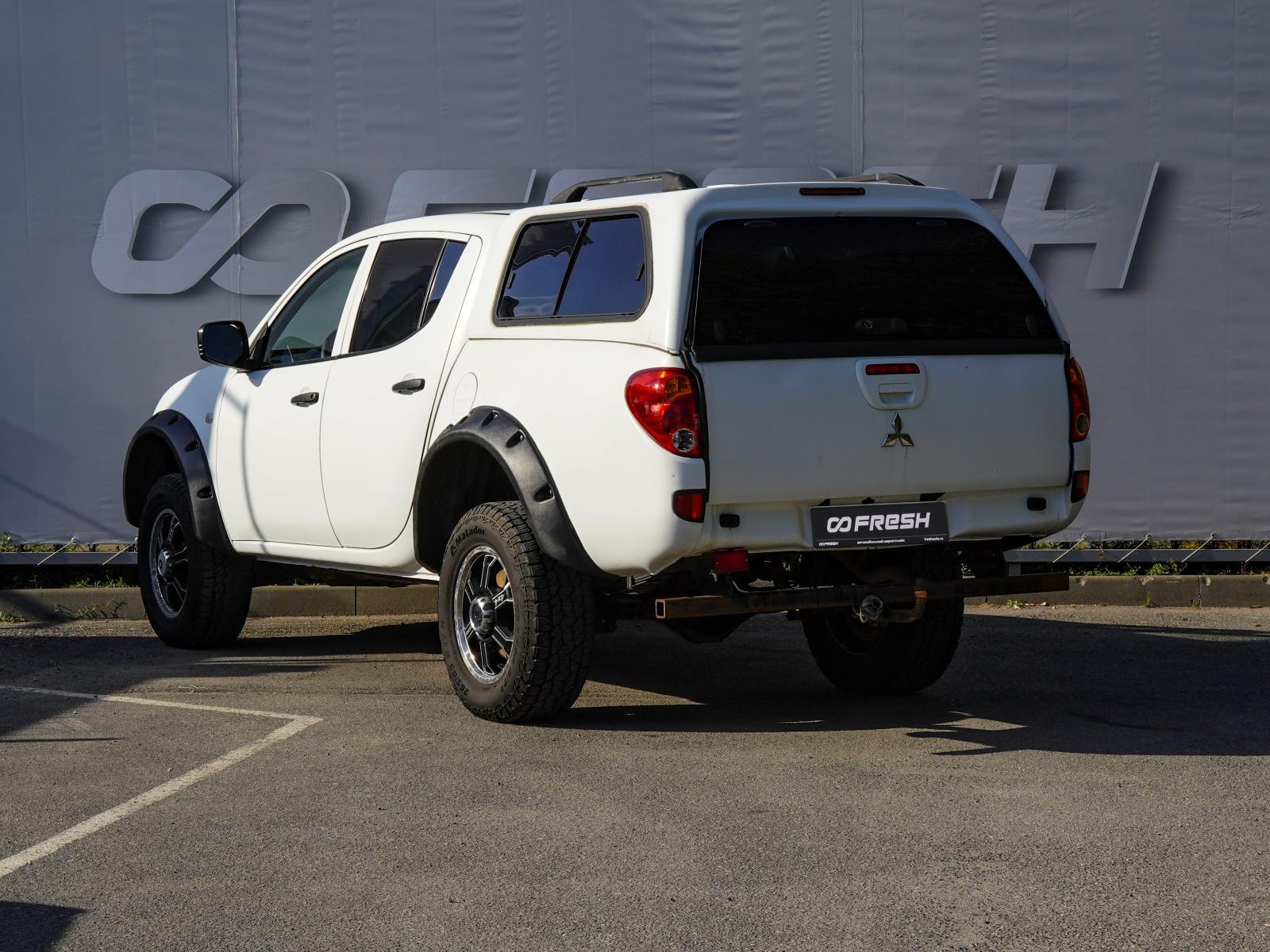 Mitsubishi L200 2005