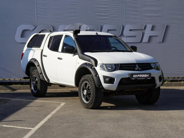 Mitsubishi L200 2012