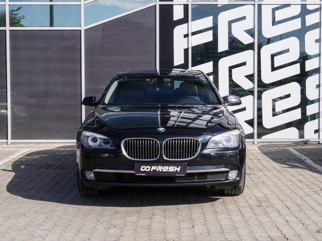 BMW 7 серии 2011
