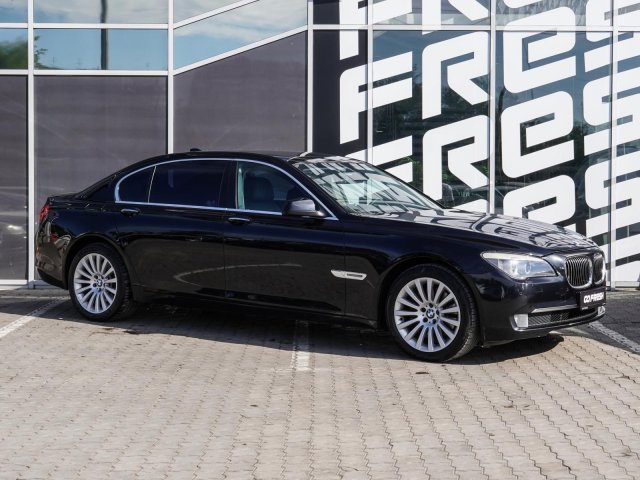 BMW 7 серии 2011