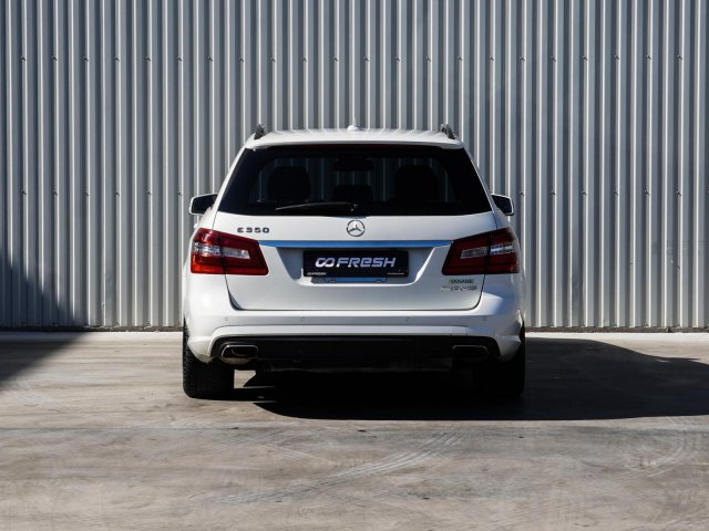 Mercedes-Benz E-Класс 2012