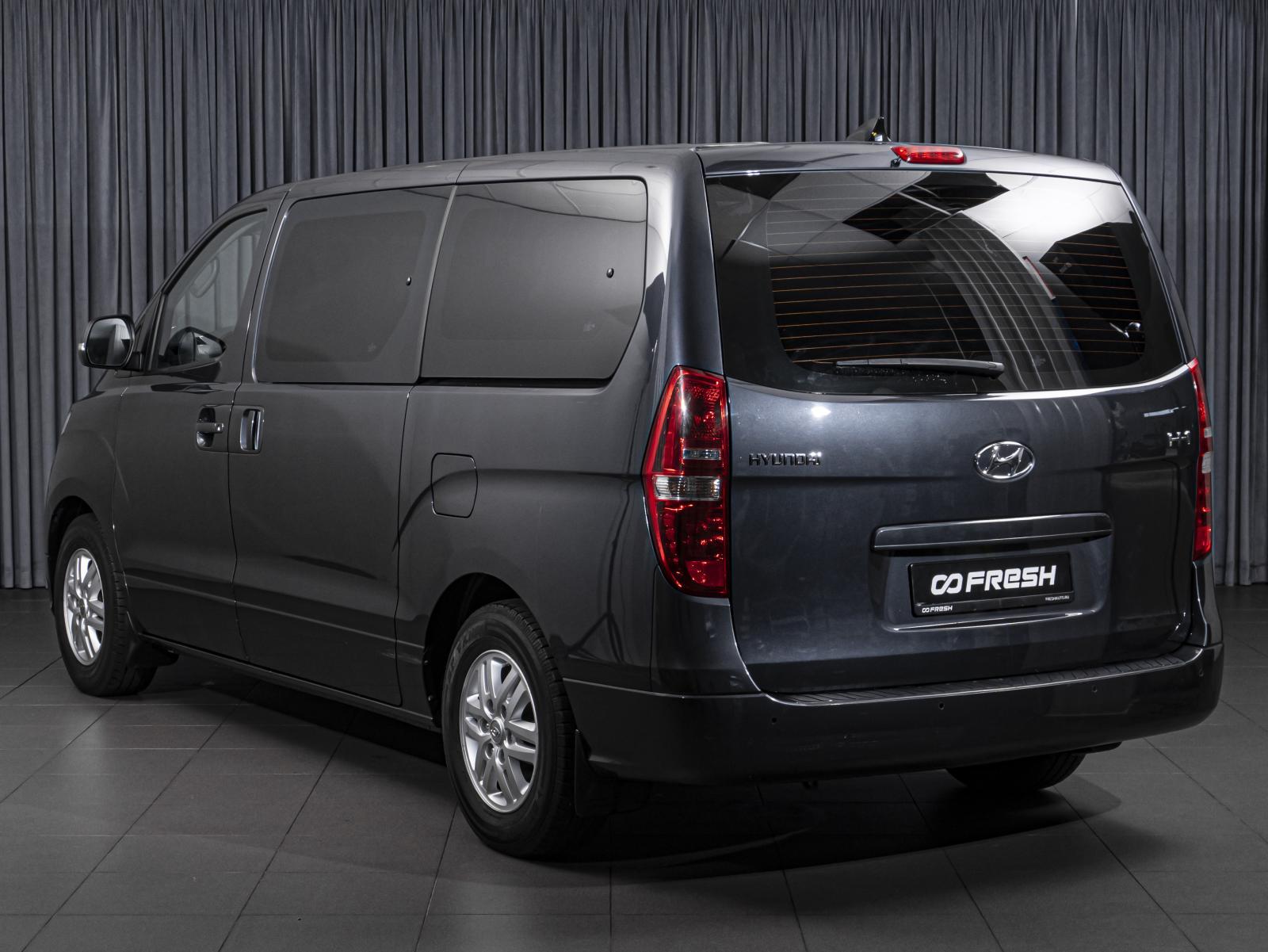 Peugeot Traveller 2019