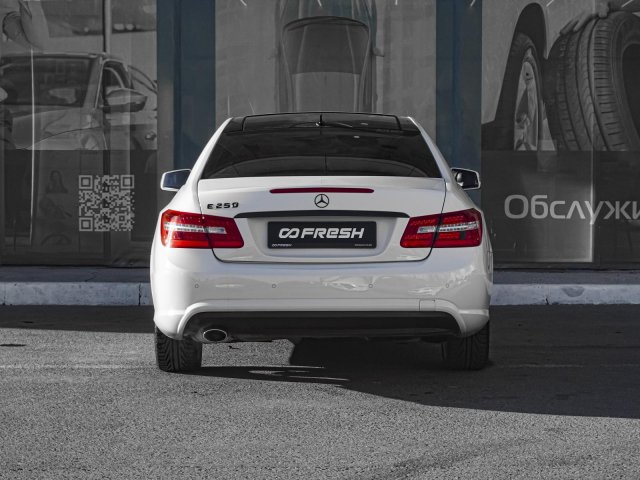 Mercedes-Benz E-Класс 2012