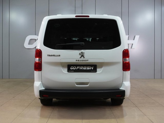 Peugeot Traveller 2021