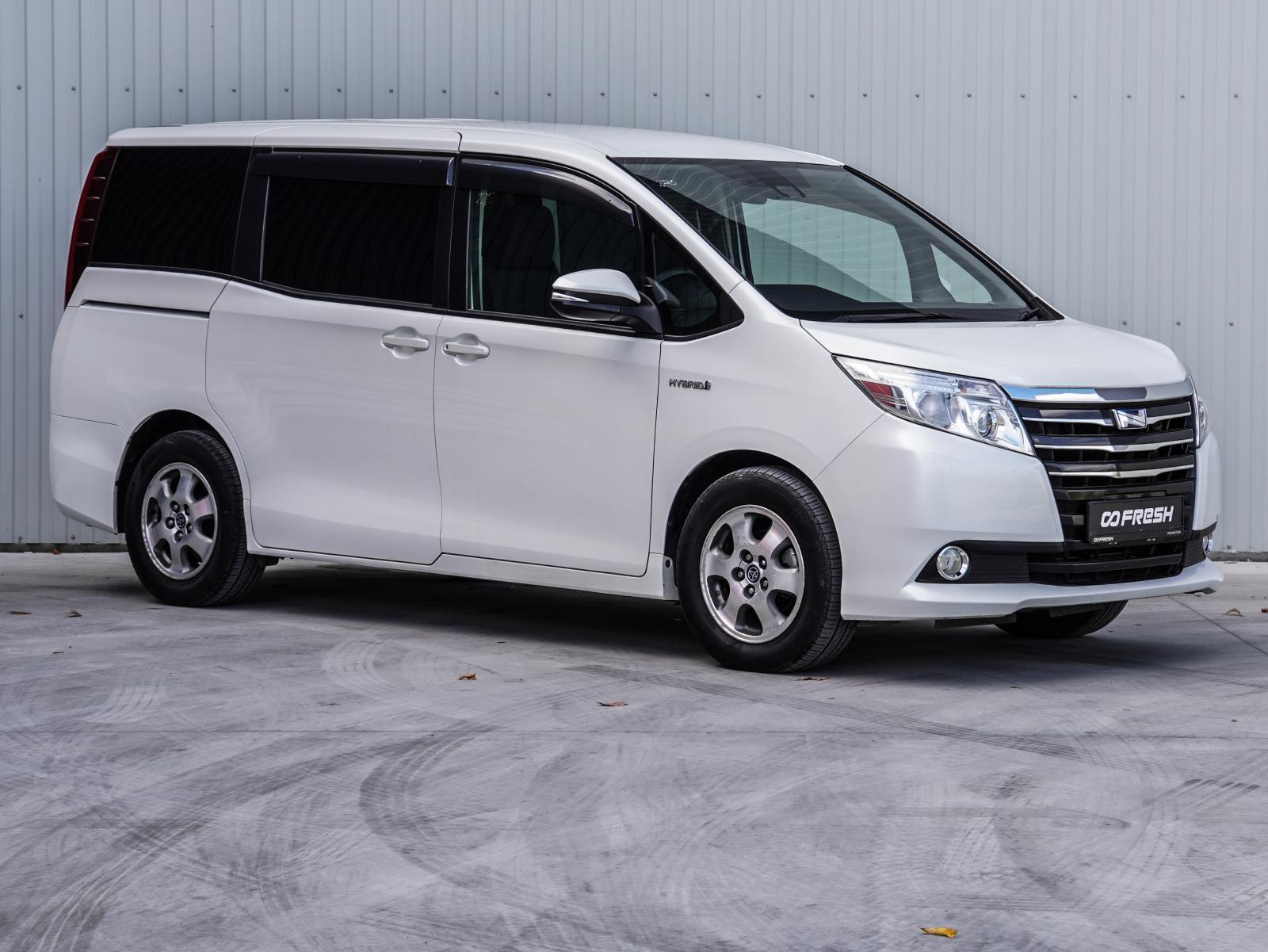 Nissan Serena 2013