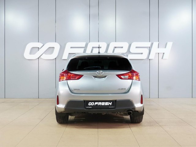 Toyota Auris 2013