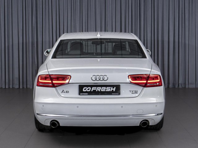 Audi A8 2011