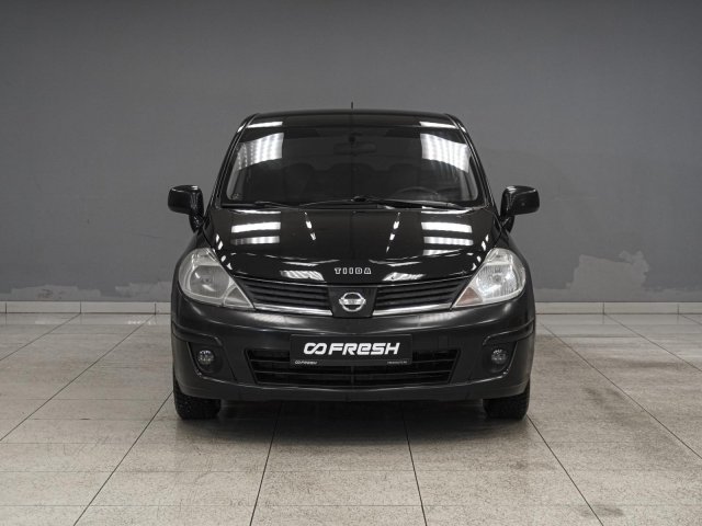 Nissan Tiida 2010
