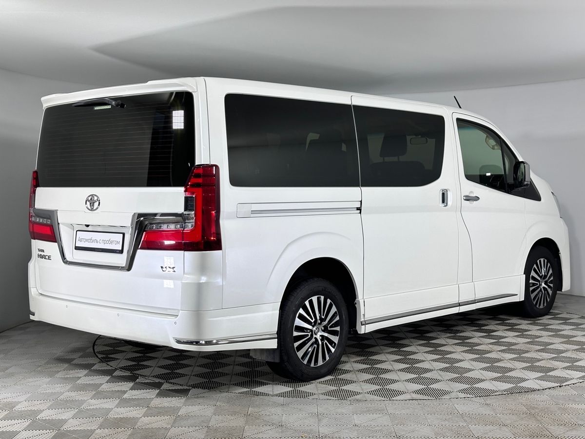 Toyota Vellfire 2019
