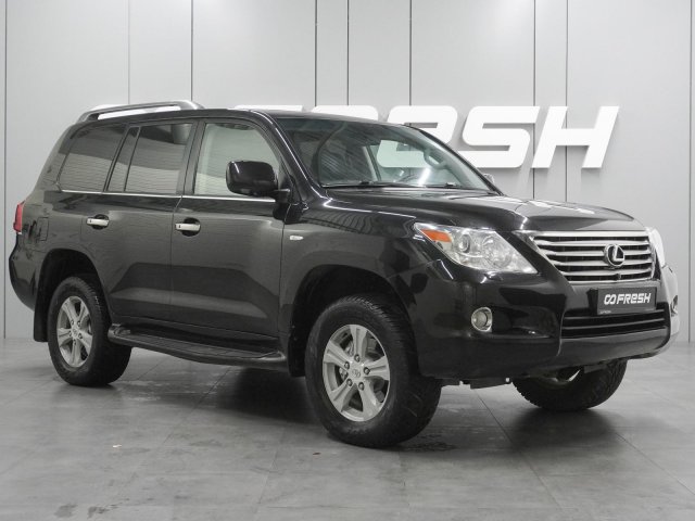 Lexus LX 2011