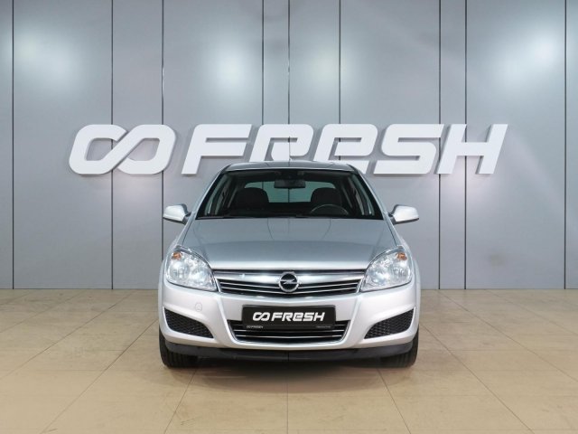 Opel Astra 2014
