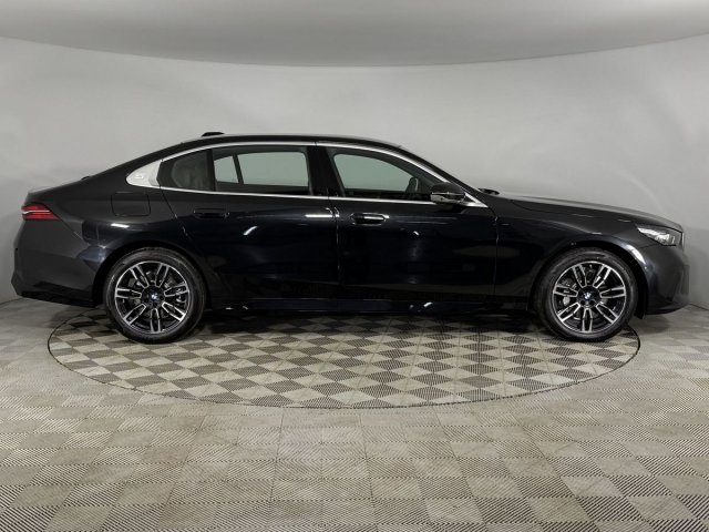 BMW 5 серии 2025