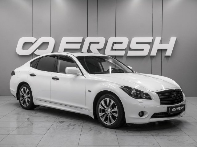 Infiniti M 2013