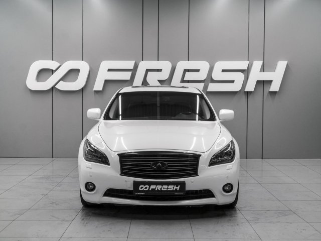 Infiniti M 2013