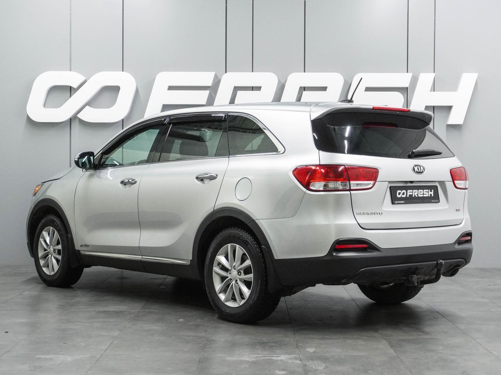 Mitsubishi Outlander 2016