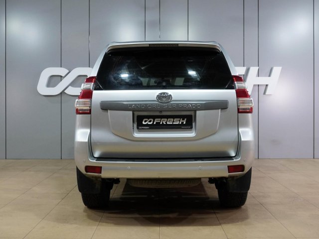 Toyota Land Cruiser Prado 2014