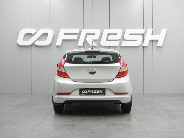 Hyundai Solaris 2016