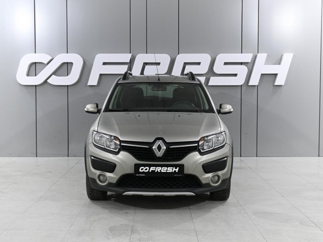 Renault Sandero 2015