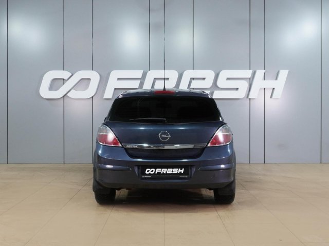 Opel Astra 2010