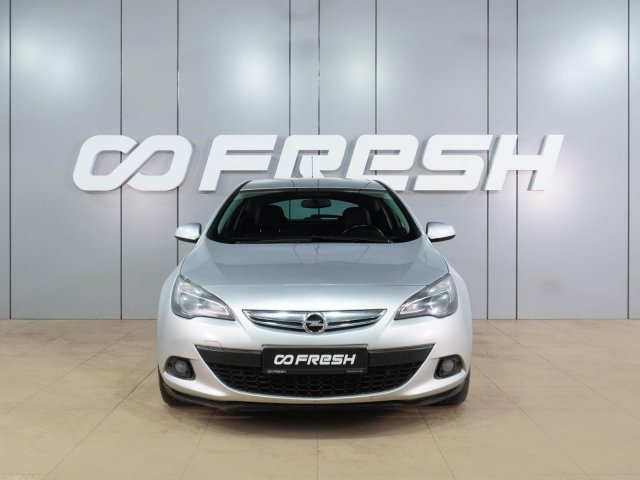 Opel Astra 2012