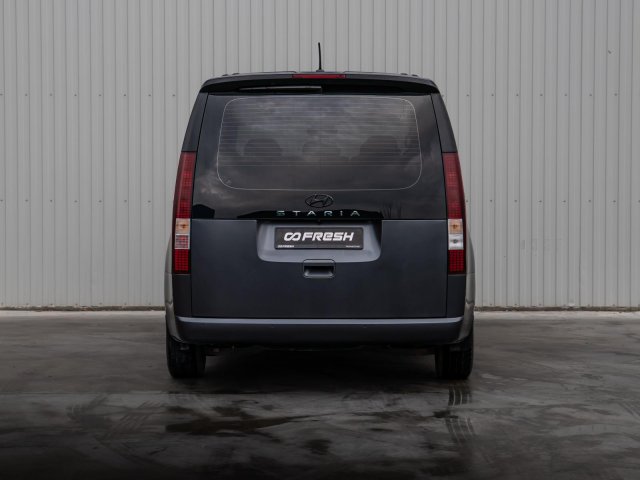 Hyundai Staria 2021