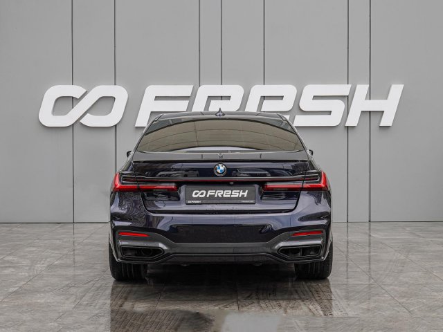 BMW 7 серии 2021