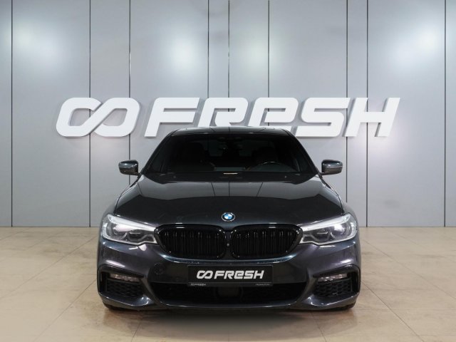 BMW 5 серии 2019
