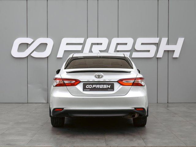 Toyota Camry 2021