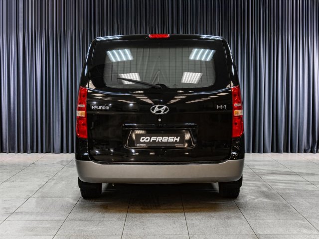 Hyundai H-1 2012