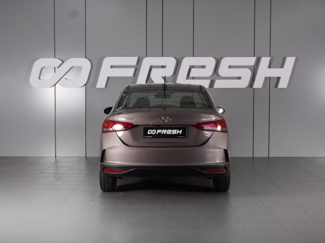 Hyundai Solaris 2022